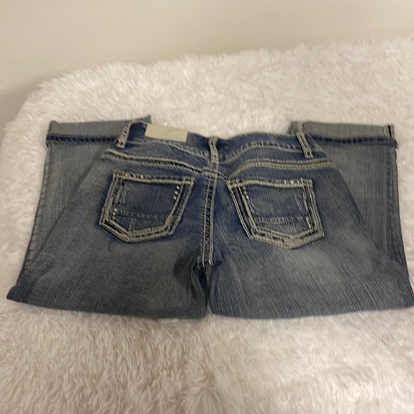 Maurices Denim - Nwt Women’s denim and Capri pants from Maurices. Size 1/2.